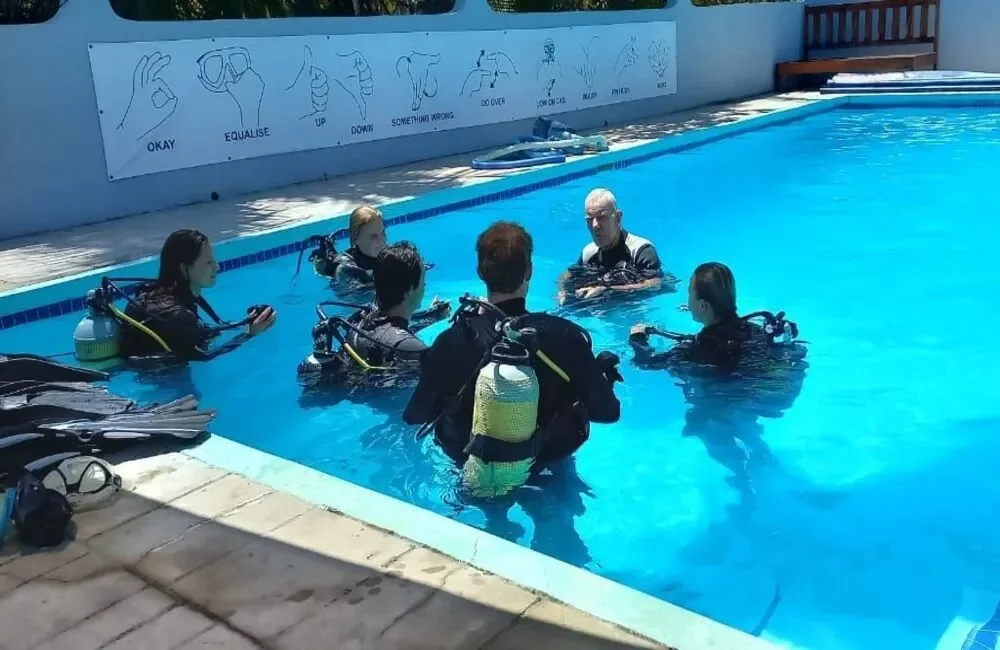 Dive Center Aquaholics Barra - Mozambique - photo 5