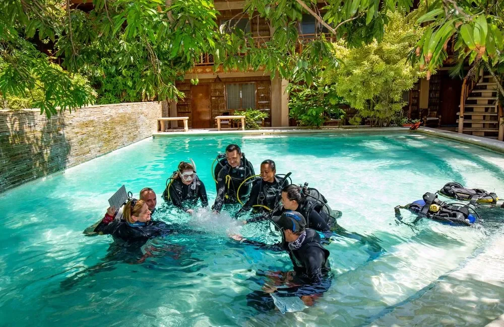 Dive Center Asia Divers/El Galleon Resort - Asia-Pacific - photo 4